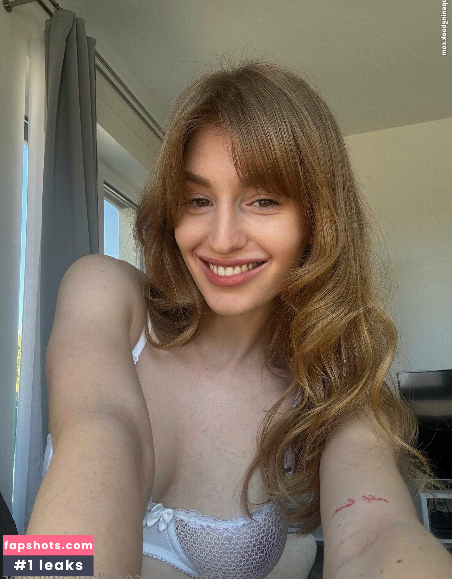 laurawittner gallery photo #12