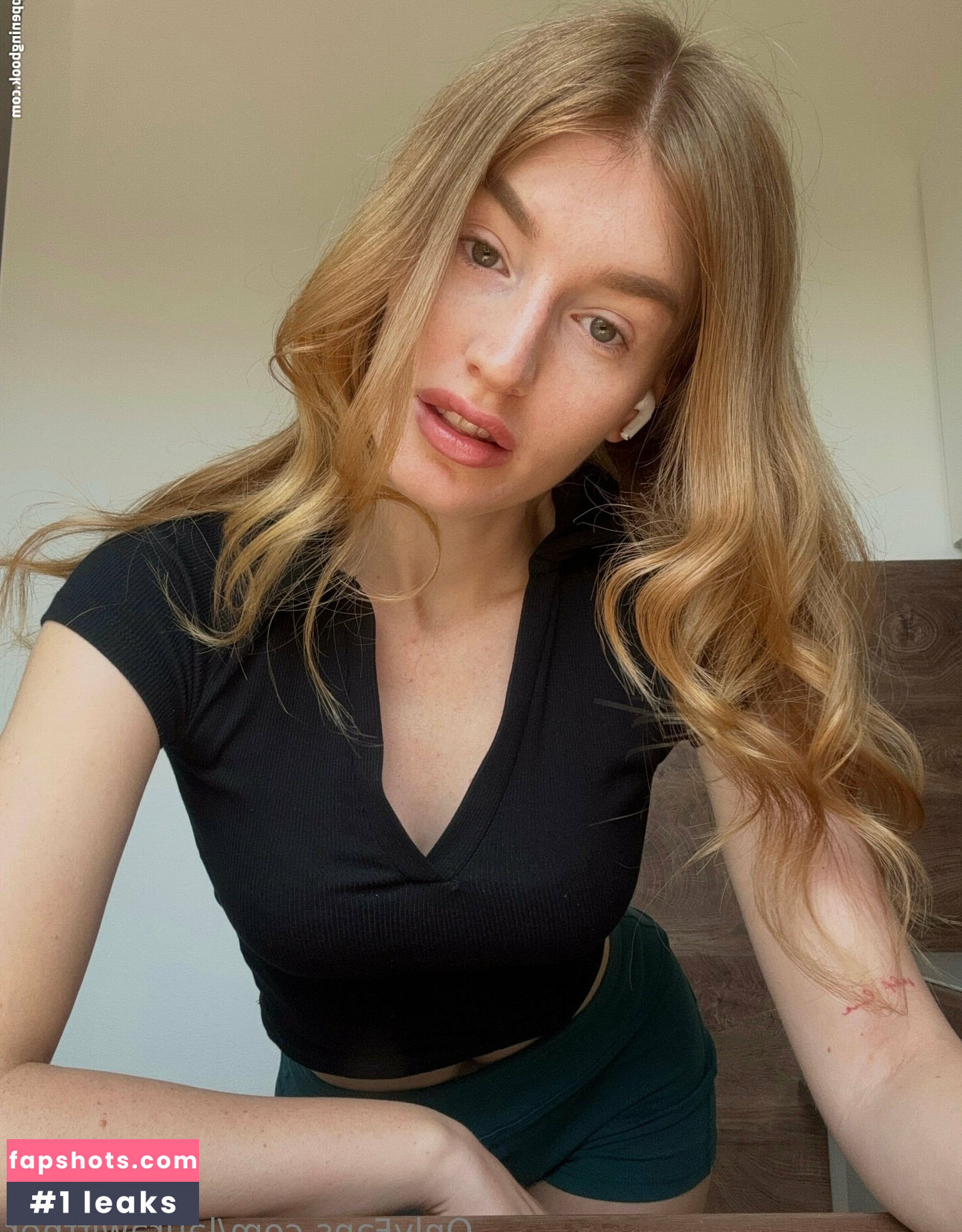 laurawittner gallery photo #26