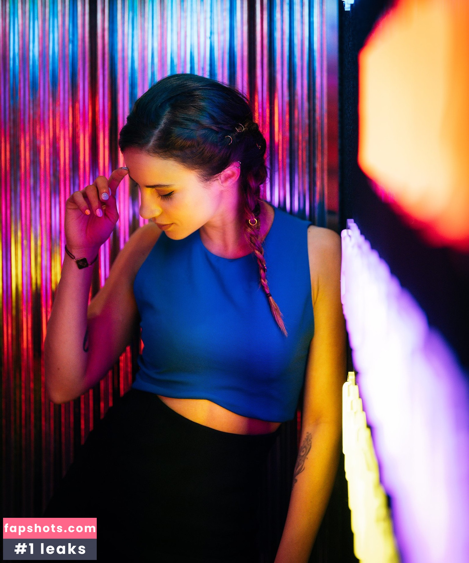 Laure Valée gallery photo #121