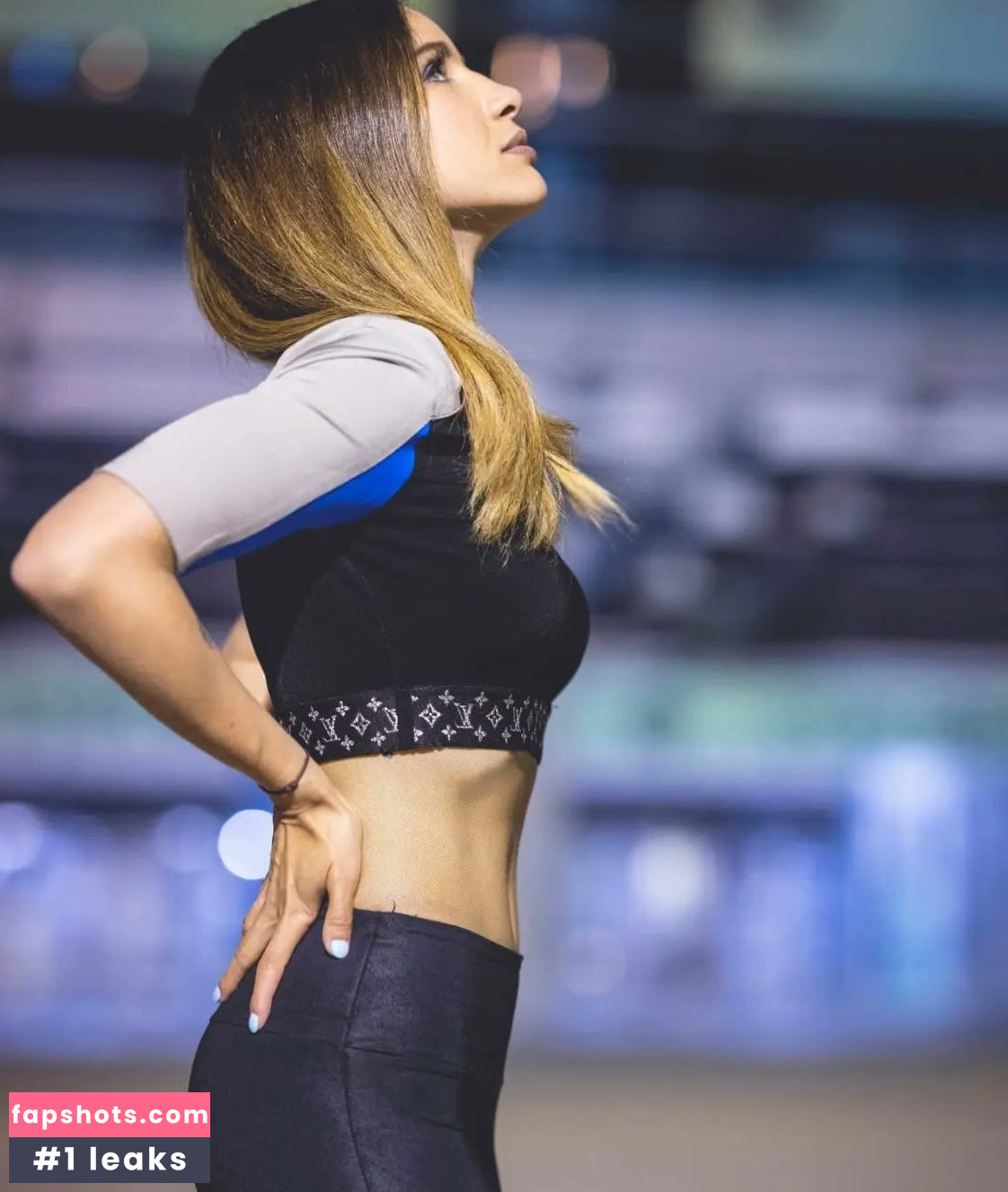 Laure Valée gallery photo #124