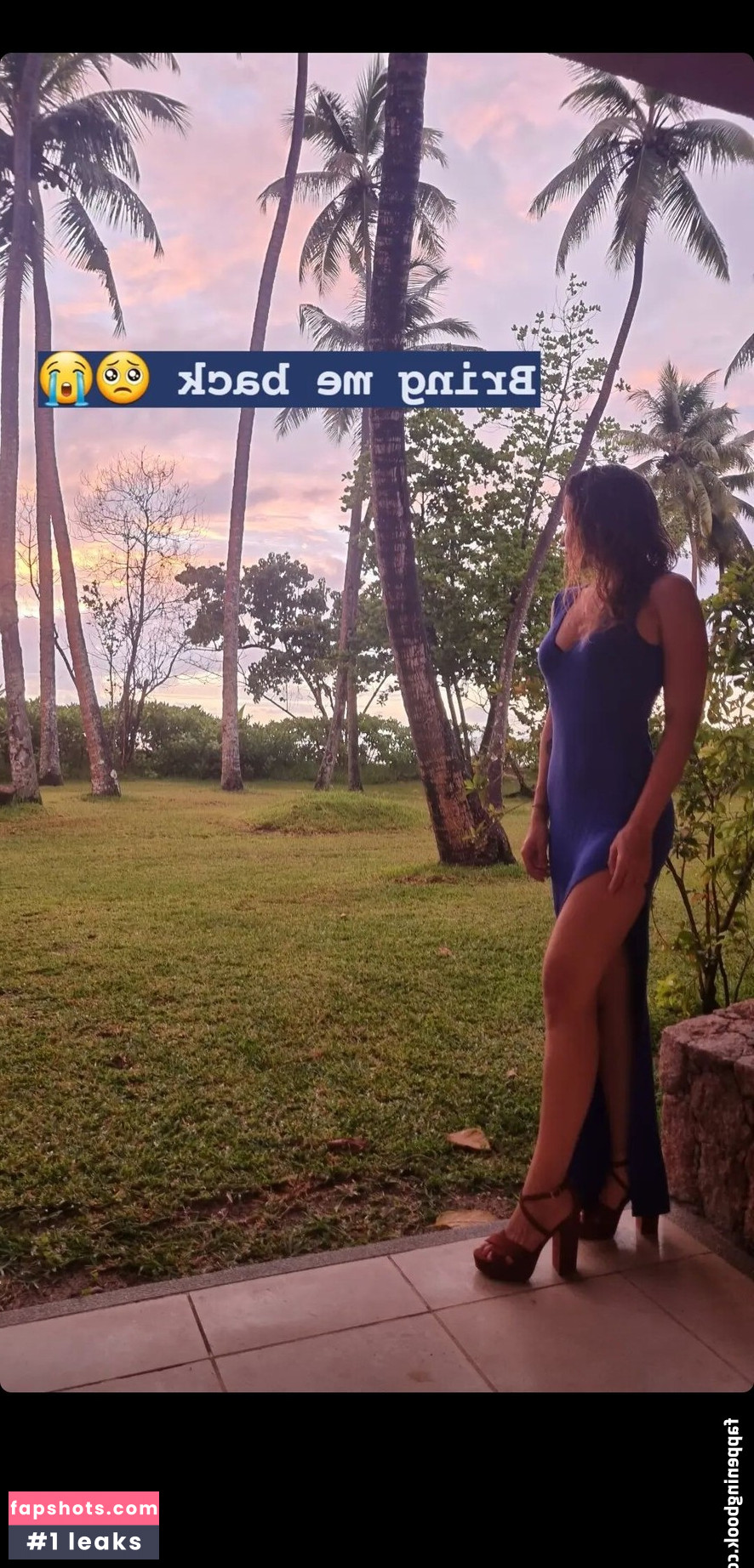 Laure Valée gallery photo #135