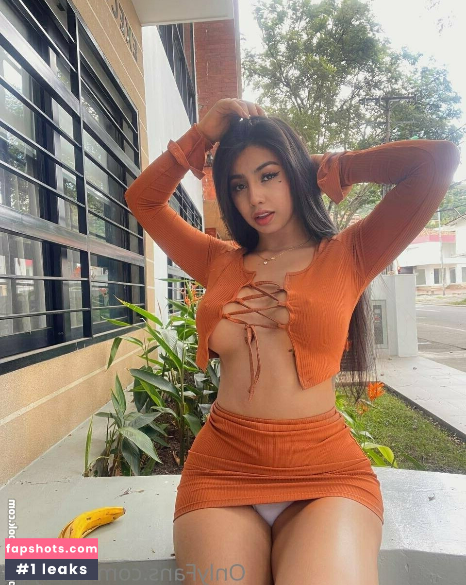 Lauren-98 gallery photo #66