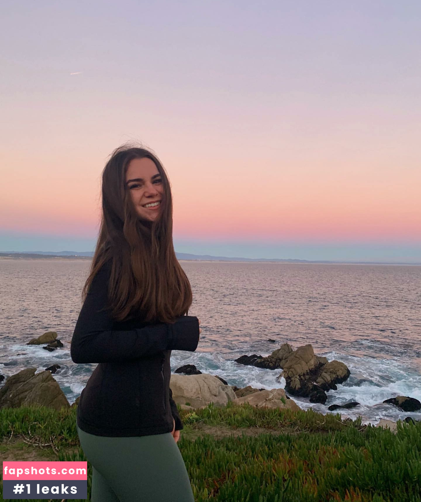 Lauren Bennett gallery photo #3