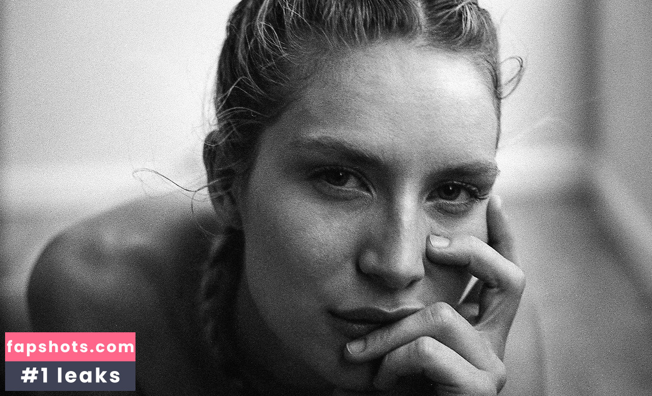 Lauren Bonner Nude Leaks OnlyFans Photos #57 - Fapshots