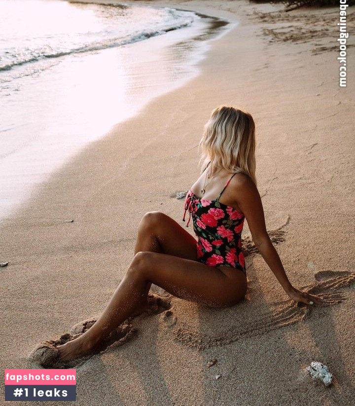 Lauren Bullen Nude Leaks OnlyFans Photos #38 - LeakJerk