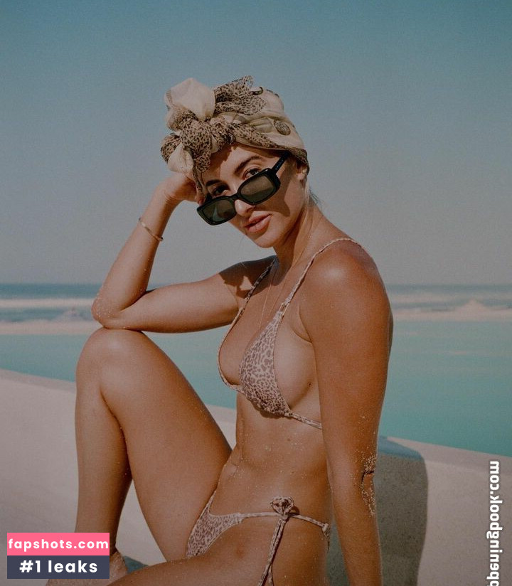 Lauren Bullen Nude Leaks OnlyFans Photos #40 - LeakJerk