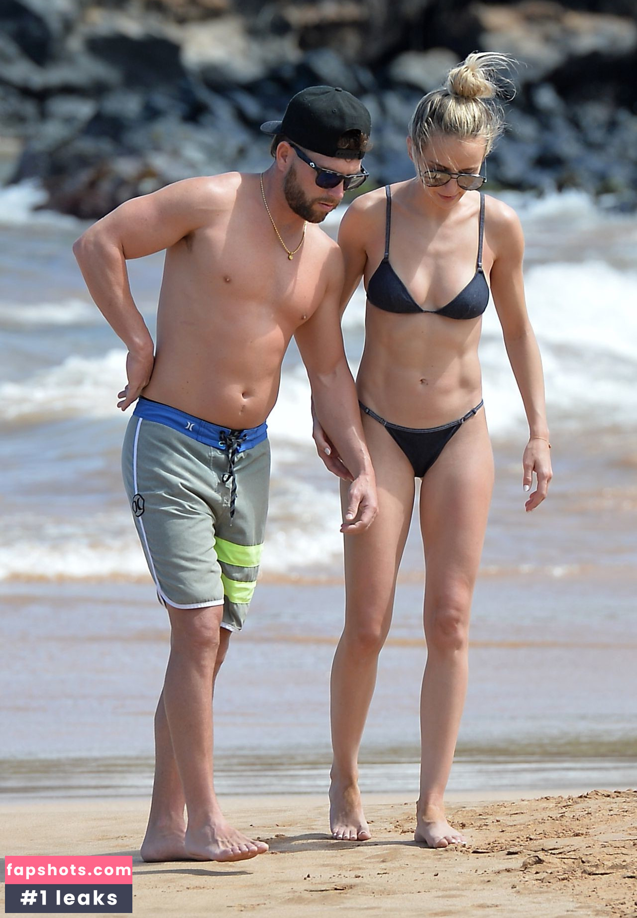 Lauren Bushnell gallery photo #5