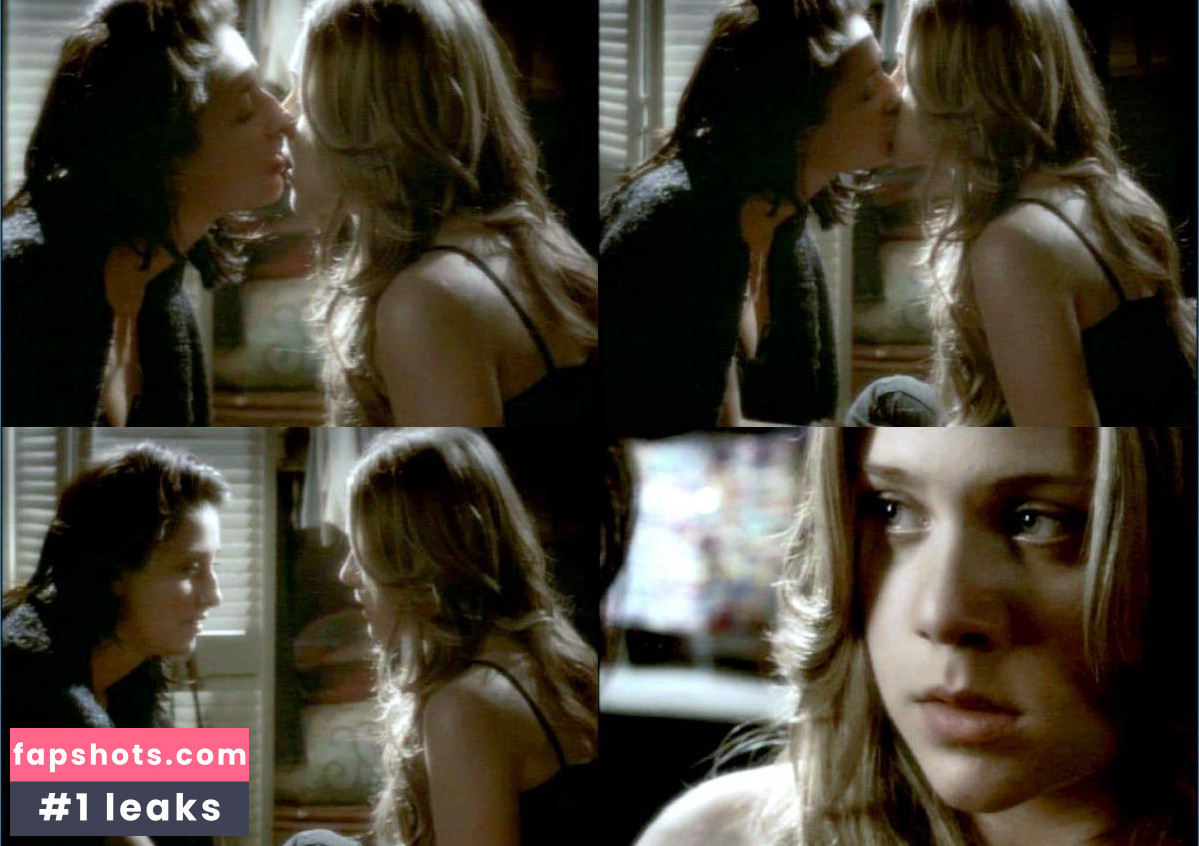 Lauren Collins nude babe gallery