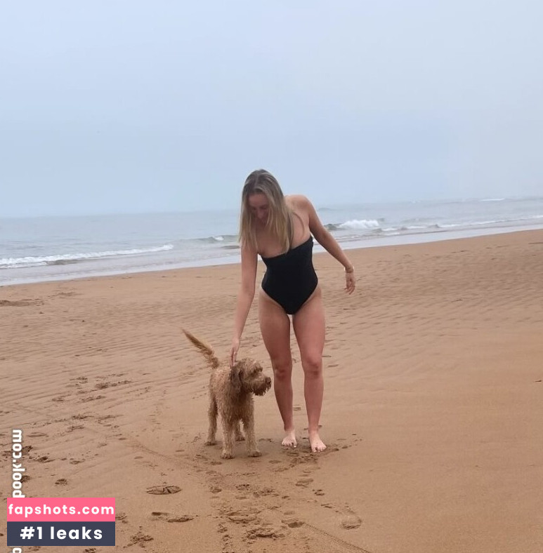 Lauren Day gallery photo #13