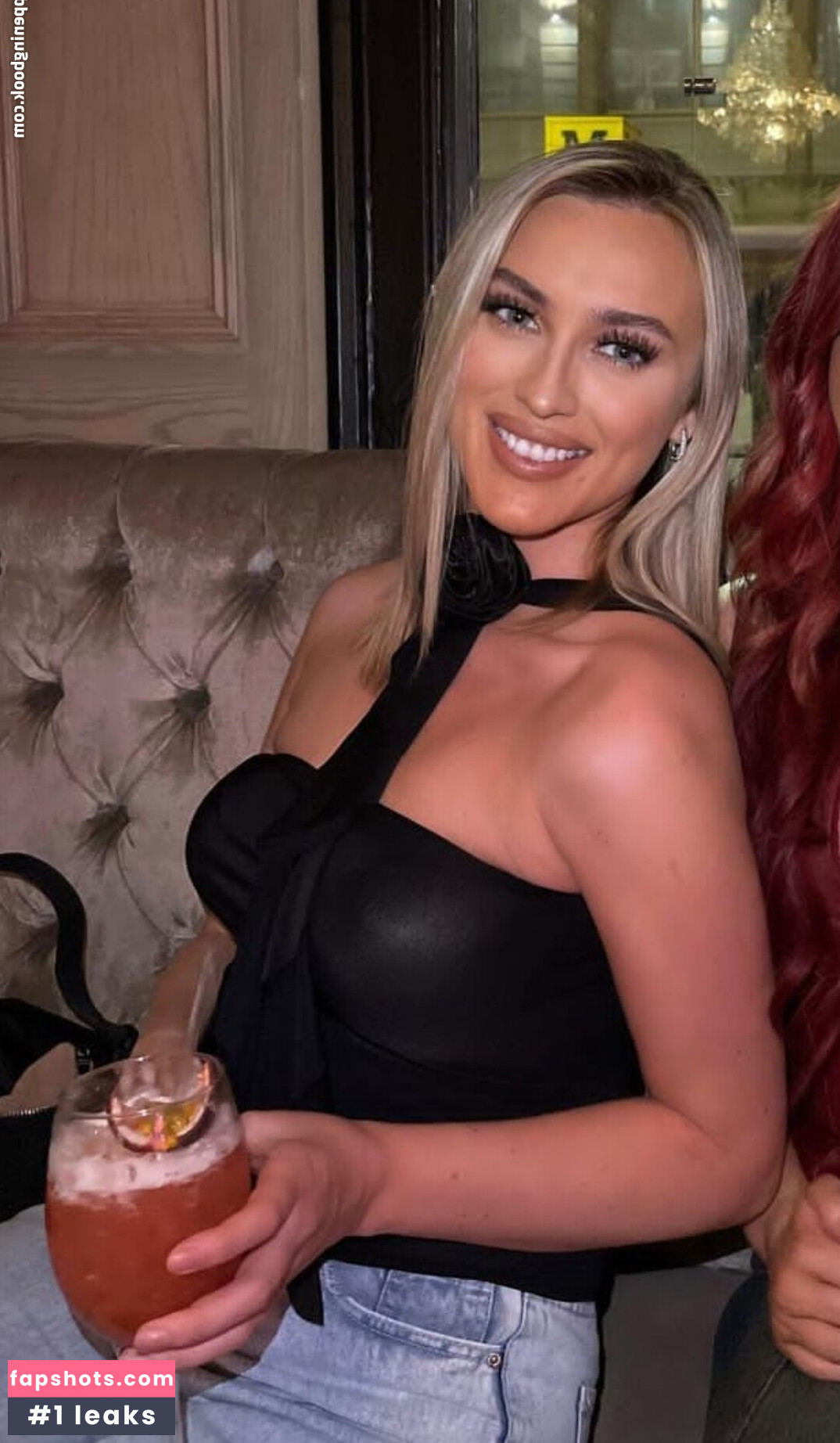 Lauren Day gallery photo #30