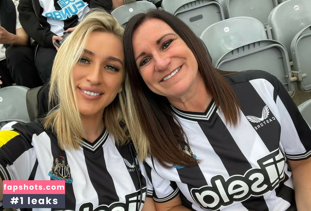 Lauren Day gallery photo #43