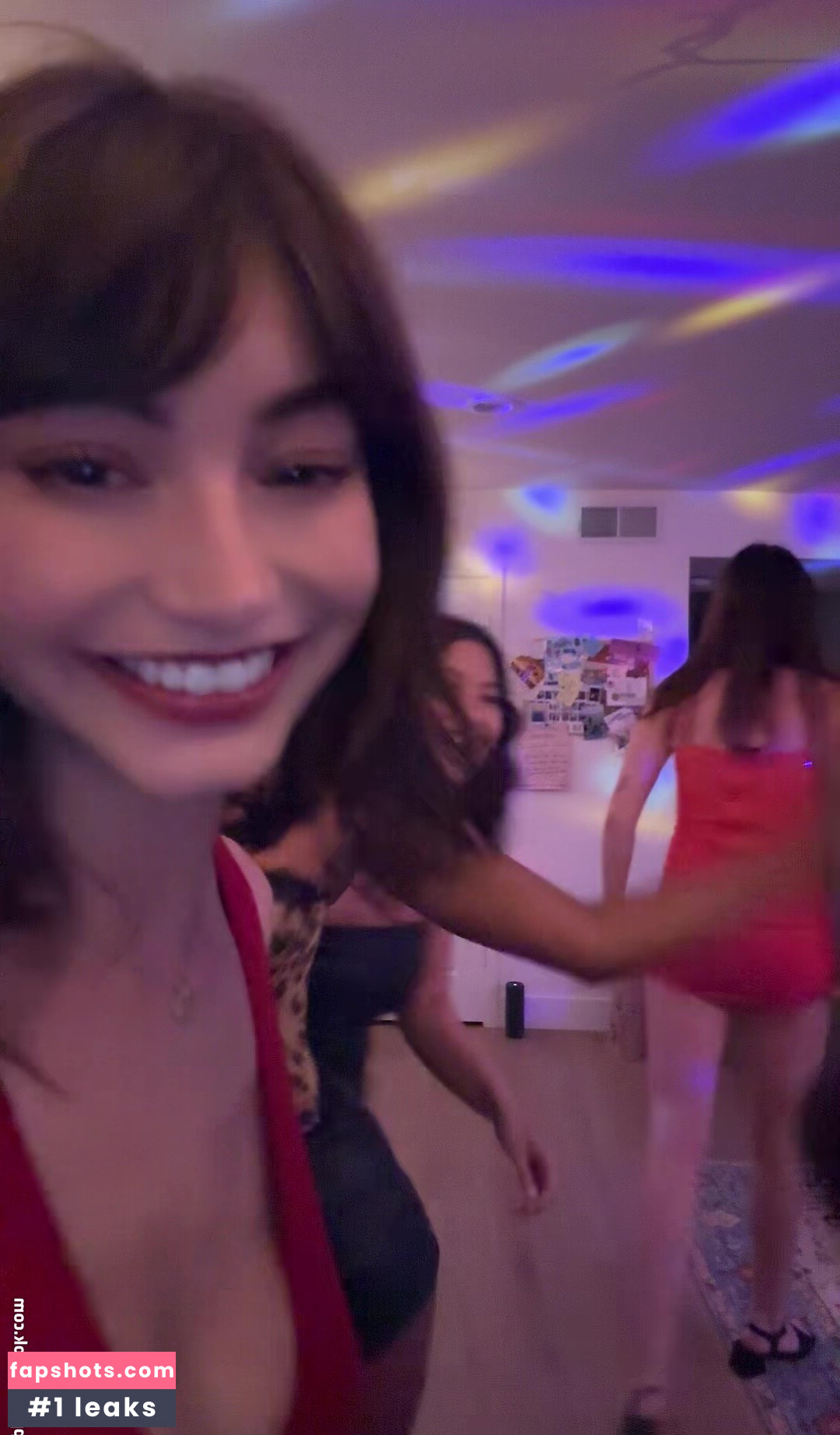 Lauren Donzis gallery photo #5