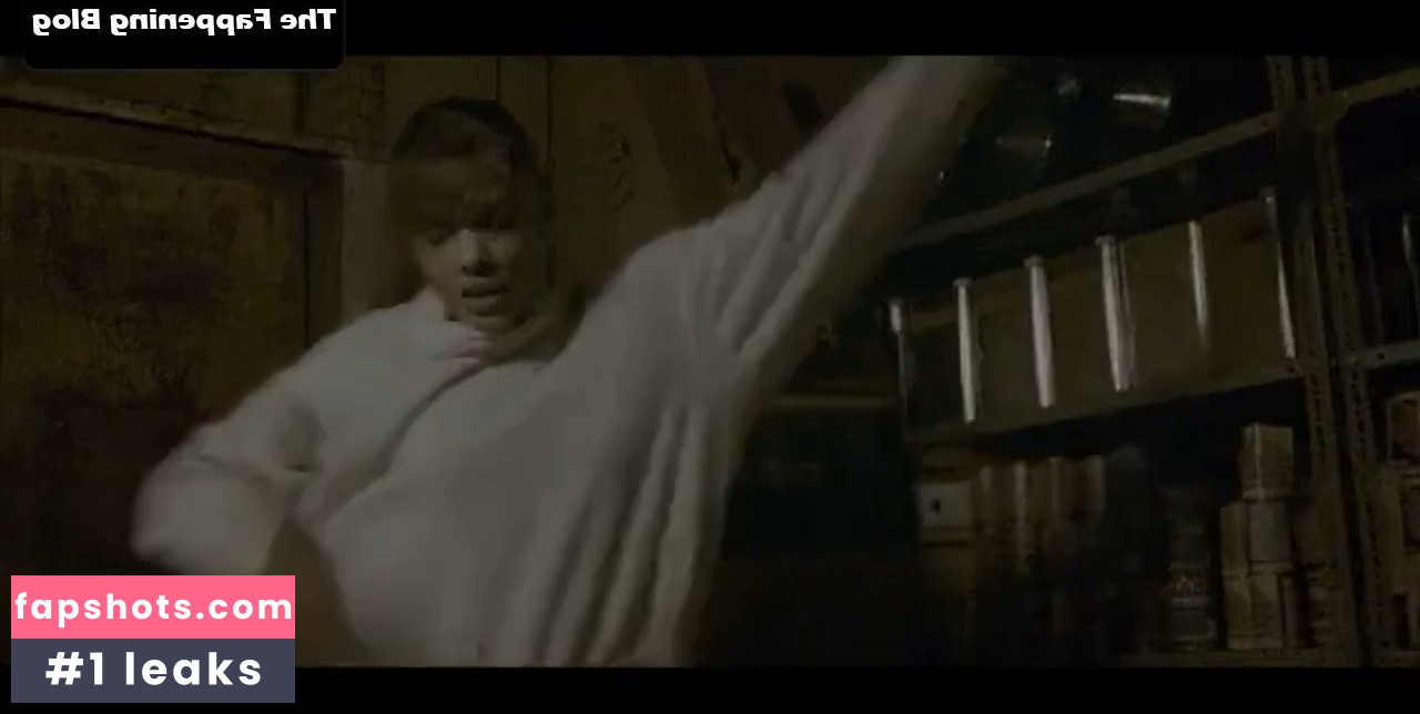 Lauren German gallery photo #32