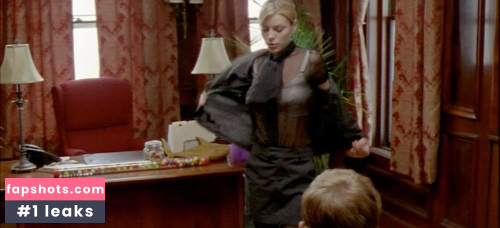 Lauren German gallery photo #56