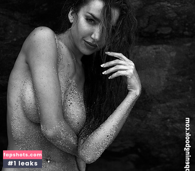 Lauren Hart gallery photo #20