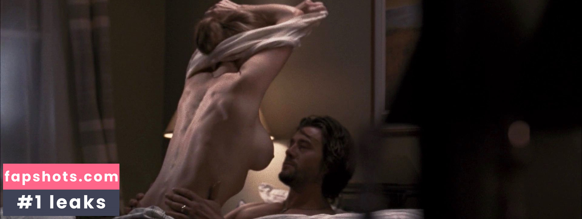 Lauren Holly gallery photo #24