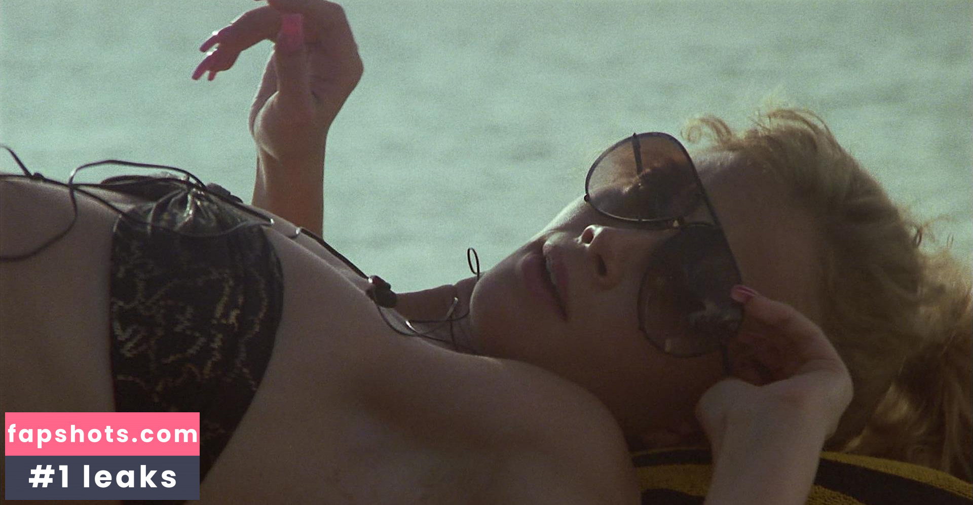 Lauren Holly Nude Leaks OnlyFans Photos #52 - LeakJerk