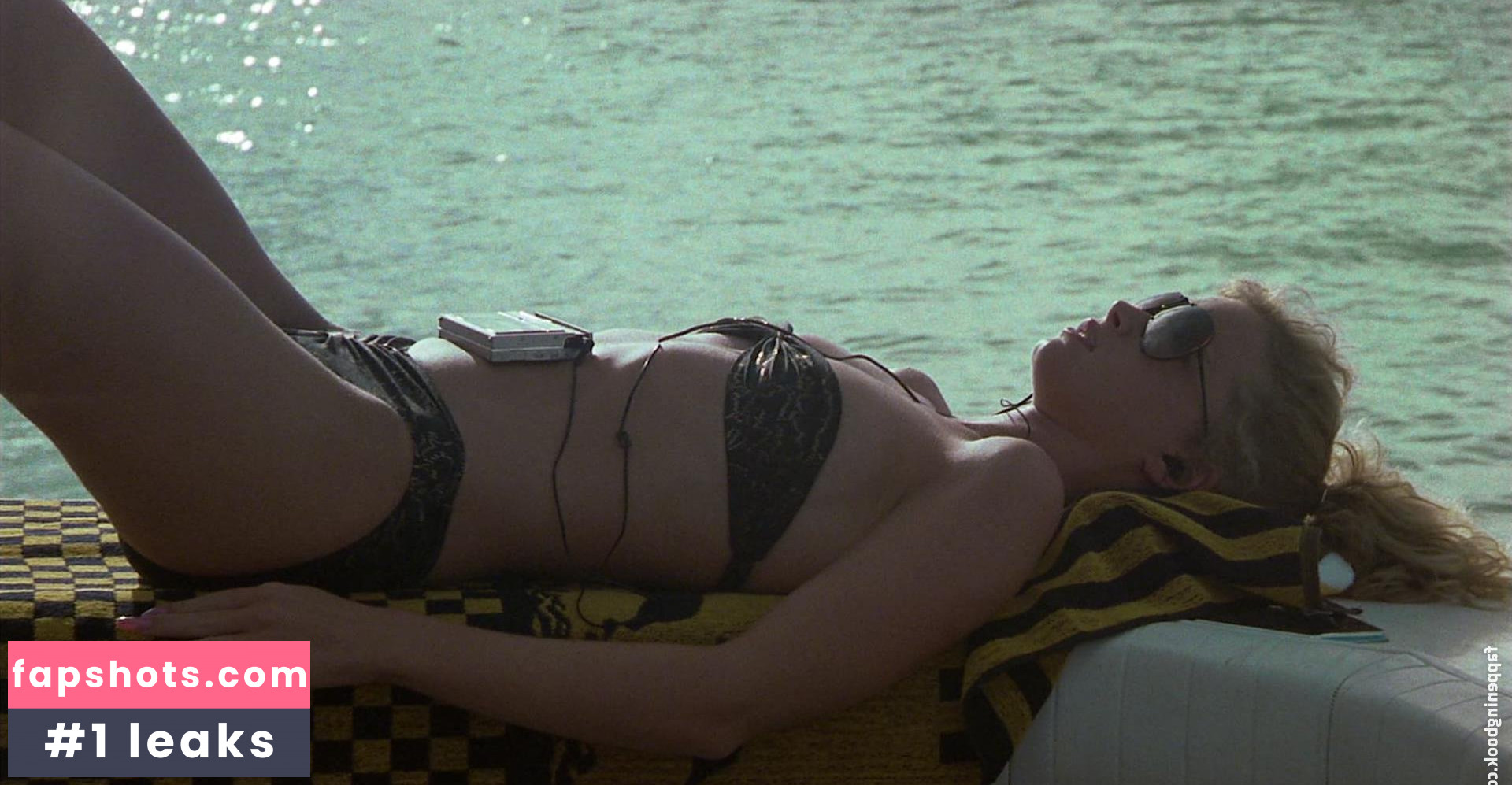 Lauren Holly Nude Leaks OnlyFans Photos #70 - LeakJerk