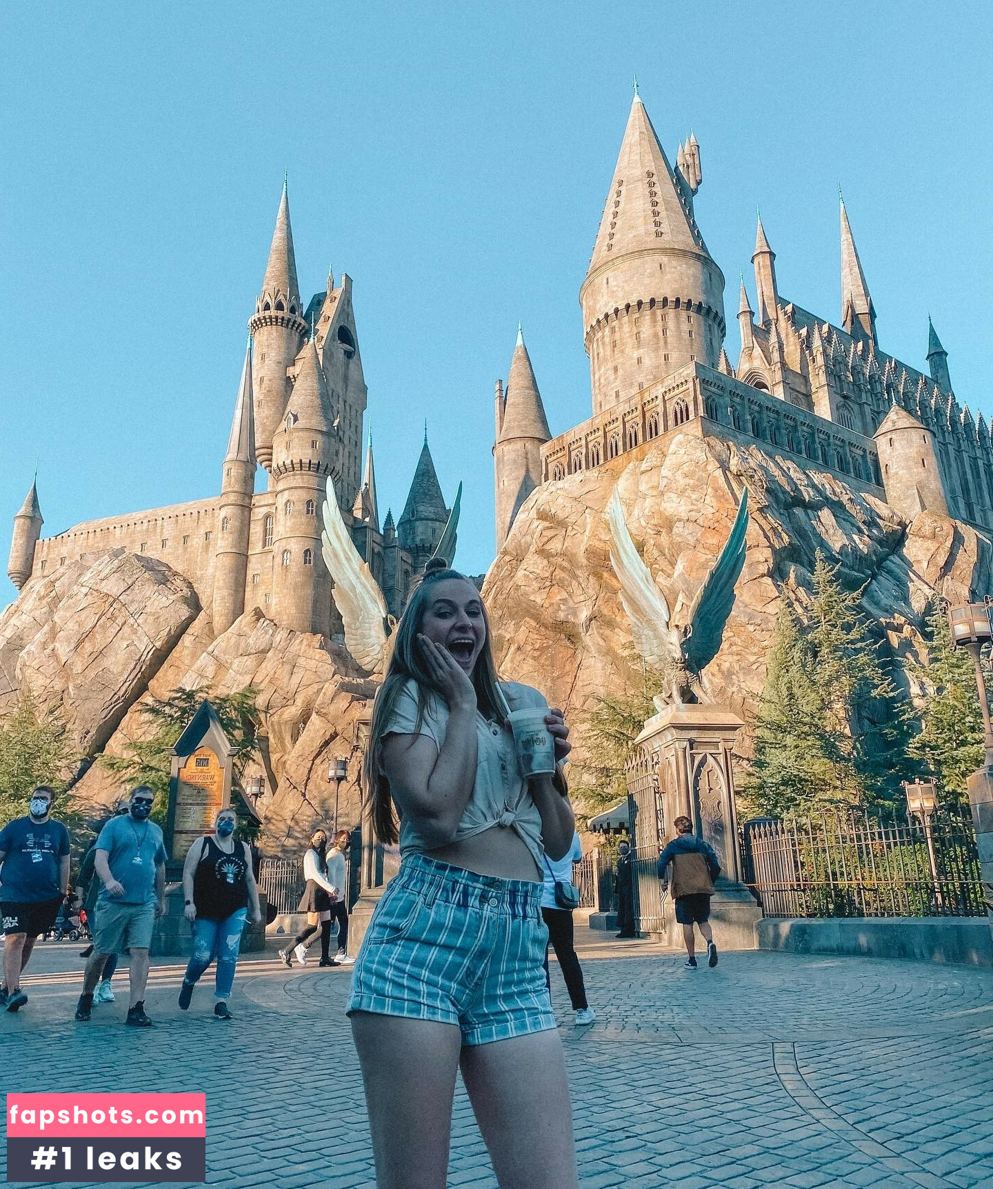 Lauren La Gringa Latina gallery photo #20