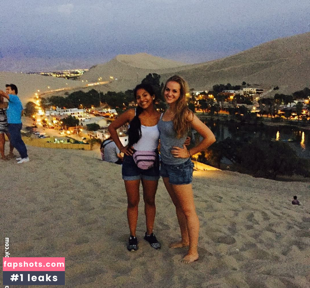 Lauren La Gringa Latina gallery photo #3