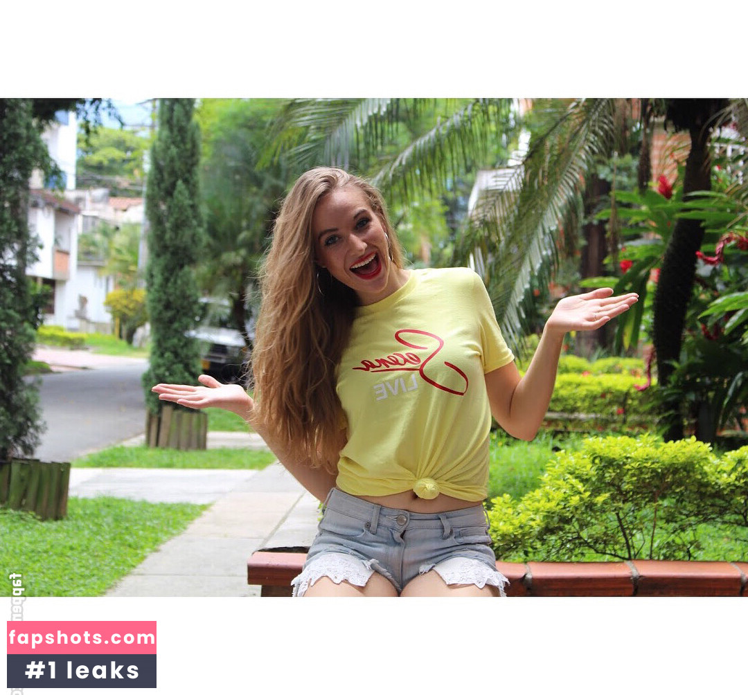 Lauren La Gringa Latina gallery photo #30