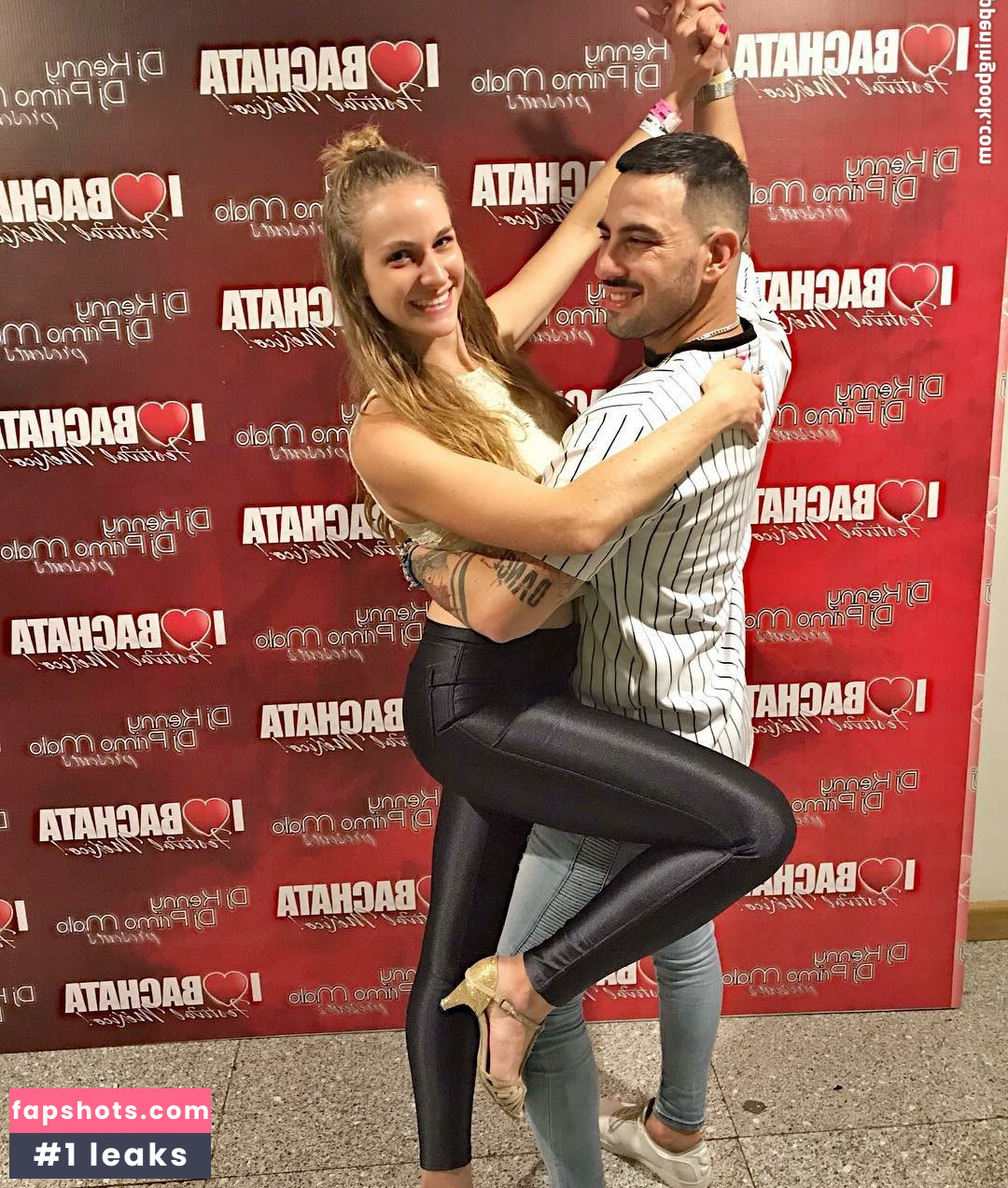 Lauren La Gringa Latina gallery photo #6