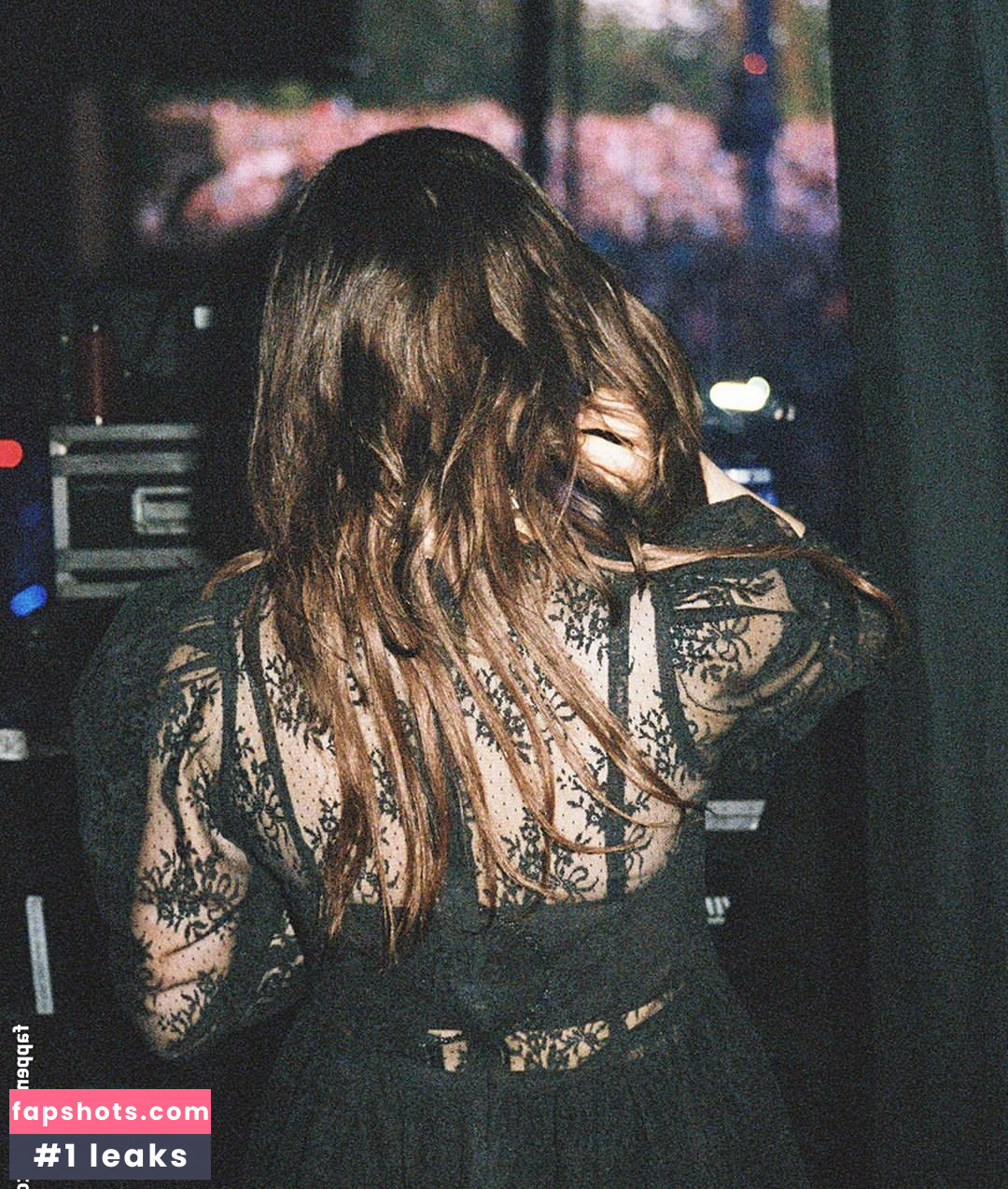 Lauren Mayberry Nude Leaks OnlyFans Photos #118 - LeakJerk