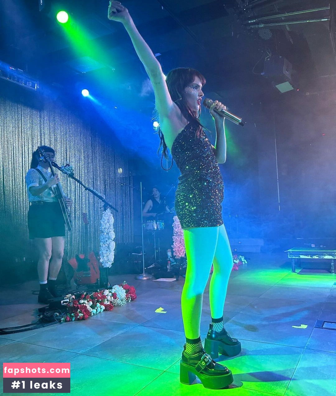 Lauren Mayberry Nude Leaks OnlyFans Photos #129 - LeakJerk