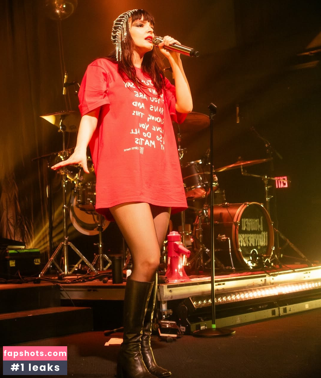 Lauren Mayberry Nude Leaks OnlyFans Photos #15 - LeakJerk