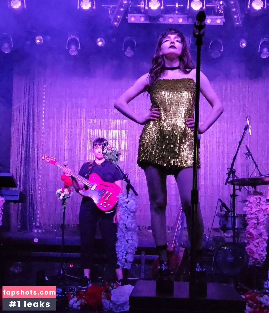 Lauren Mayberry Nude Leaks OnlyFans Photos #141 - LeakJerk