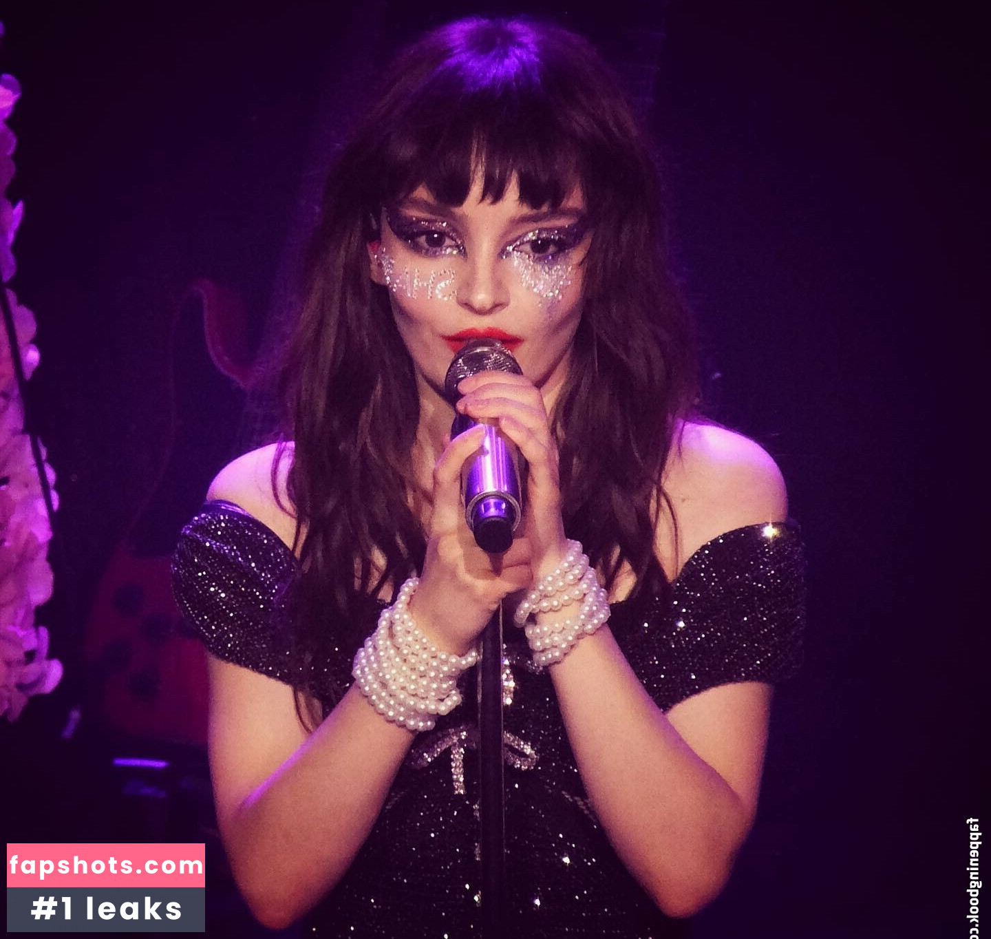 Lauren Mayberry Nude Leaks OnlyFans Photos #164 - LeakJerk