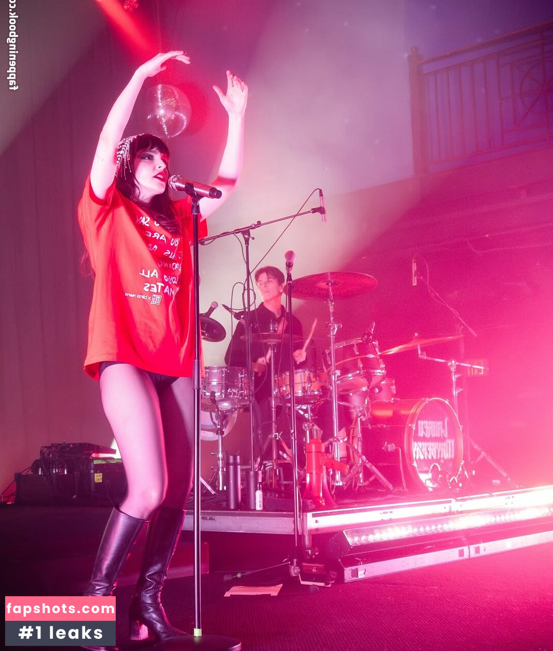 Lauren Mayberry Nude Leaks OnlyFans Photos #18 - LeakJerk
