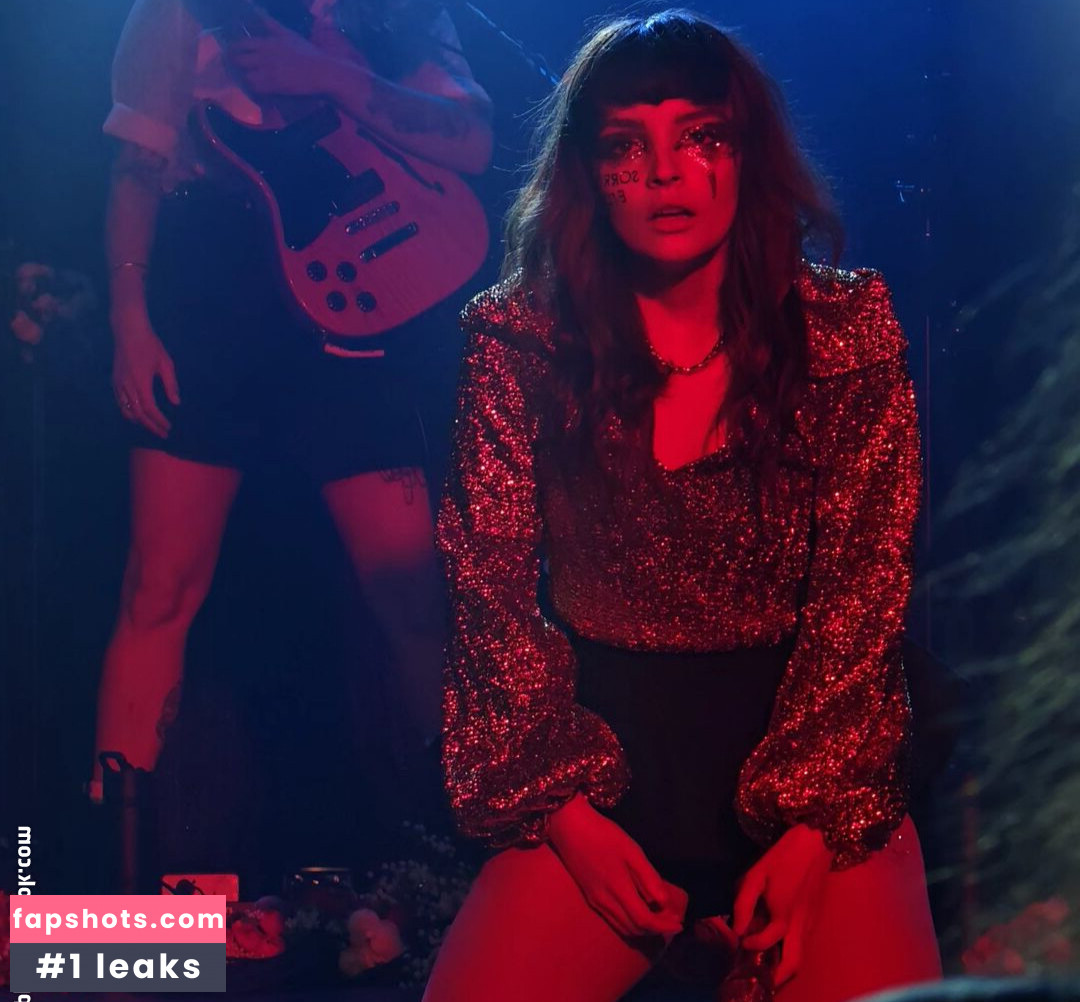 Lauren Mayberry Nude Leaks OnlyFans Photos #189 - LeakJerk