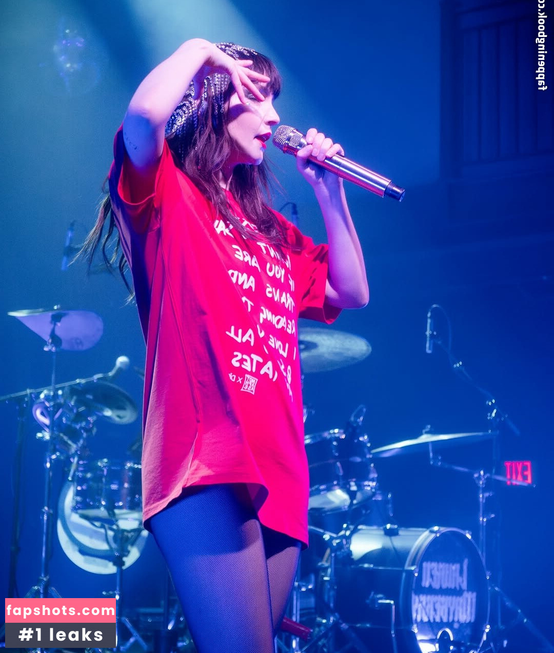 Lauren Mayberry Nude Leaks OnlyFans Photos #20 - LeakJerk