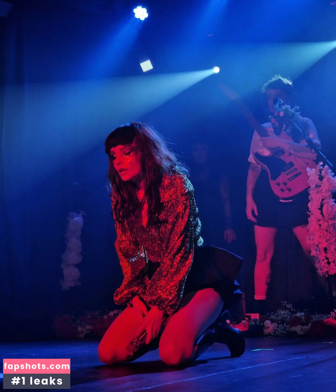 Lauren Mayberry Nude Leaks OnlyFans Photos #195 - LeakJerk