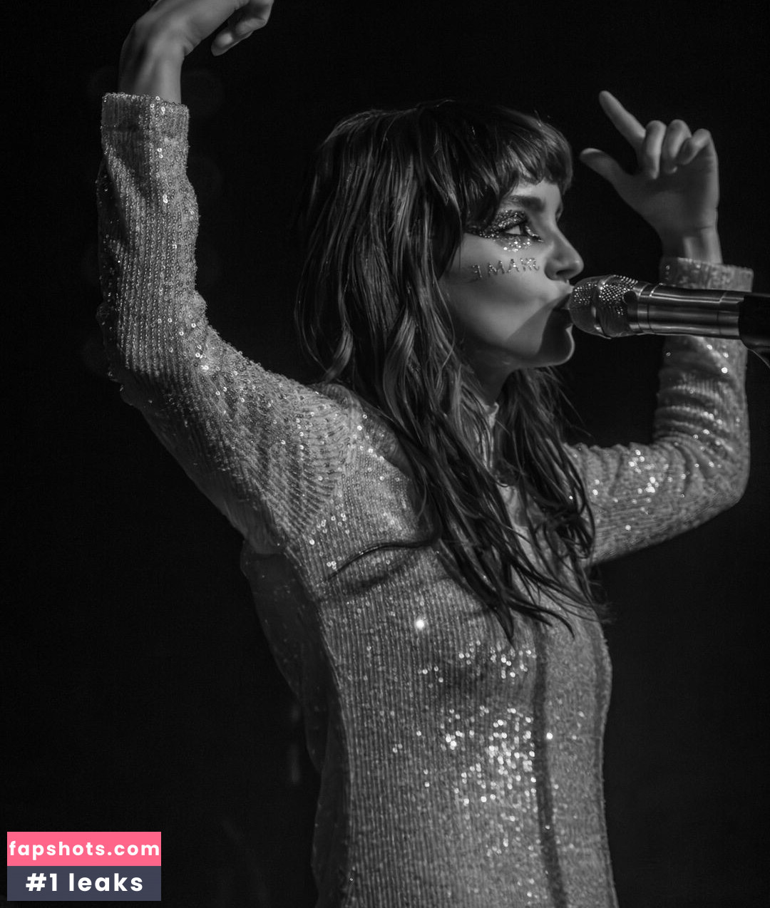 Lauren Mayberry Nude Leaks OnlyFans Photos #204 - LeakJerk