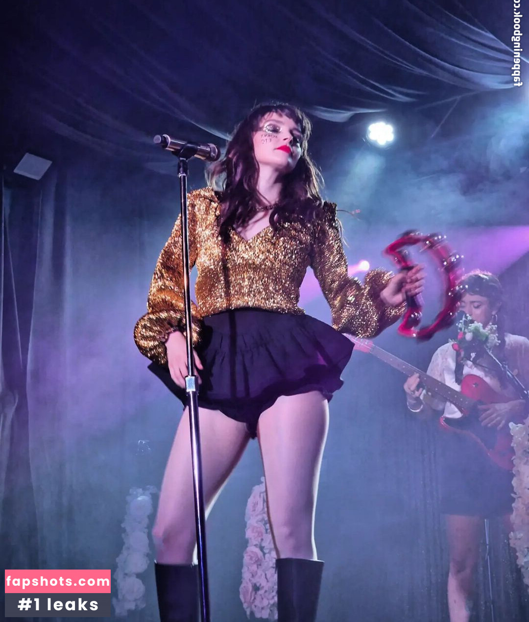 Lauren Mayberry Nude Leaks OnlyFans Photos #209 - LeakJerk