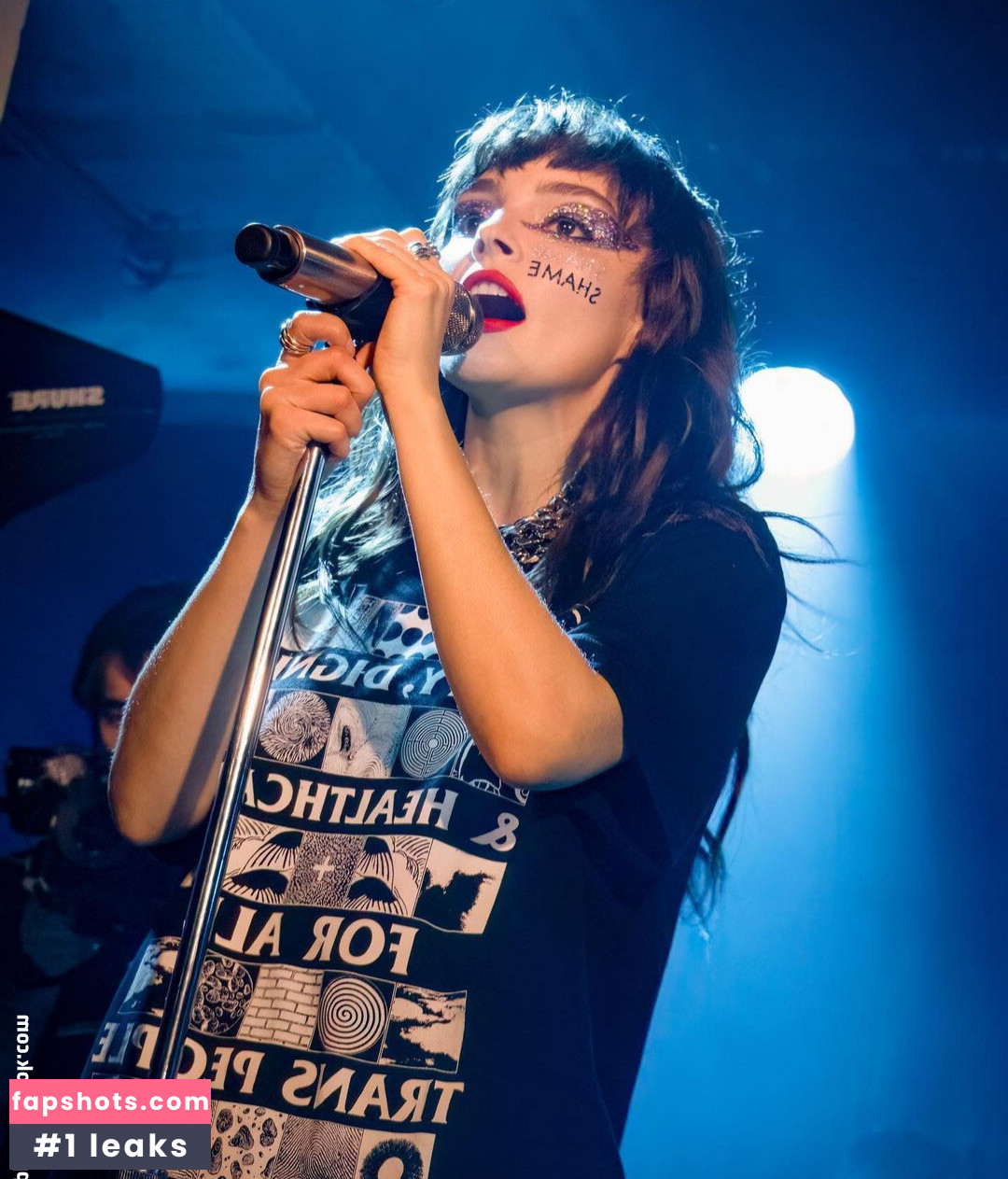 Lauren Mayberry Nude Leaks OnlyFans Photos #216 - LeakJerk