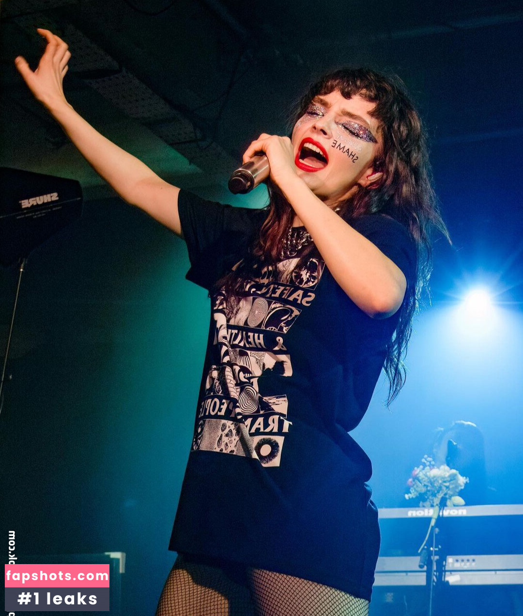 Lauren Mayberry Nude Leaks OnlyFans Photos #219 - LeakJerk