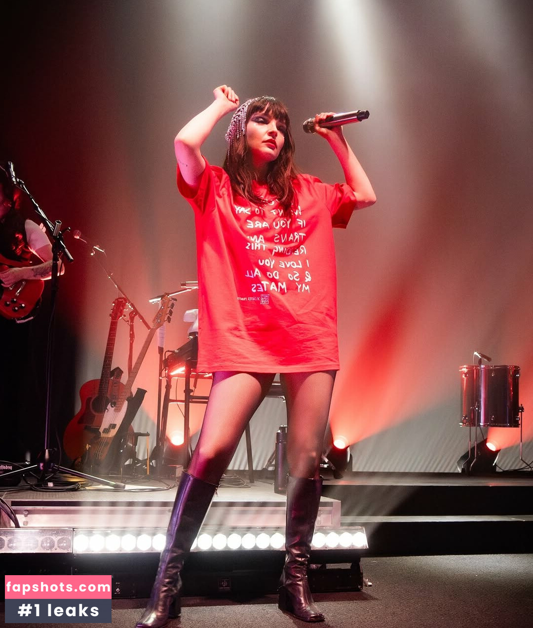 Lauren Mayberry Nude Leaks OnlyFans Photos #23 - LeakJerk