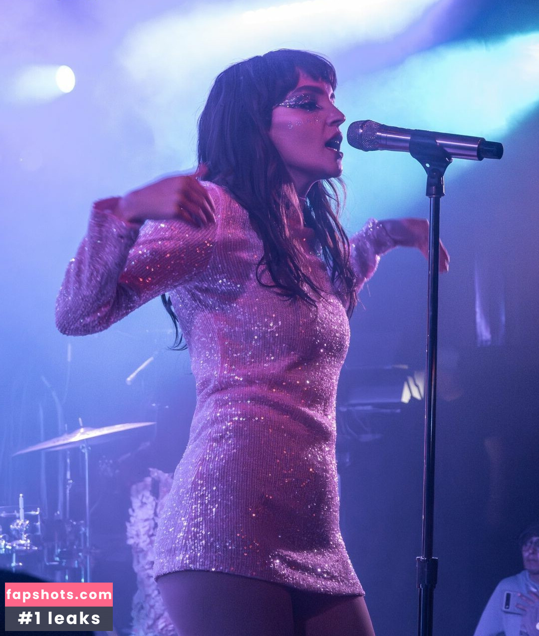 Lauren Mayberry Nude Leaks OnlyFans Photos #224 - LeakJerk