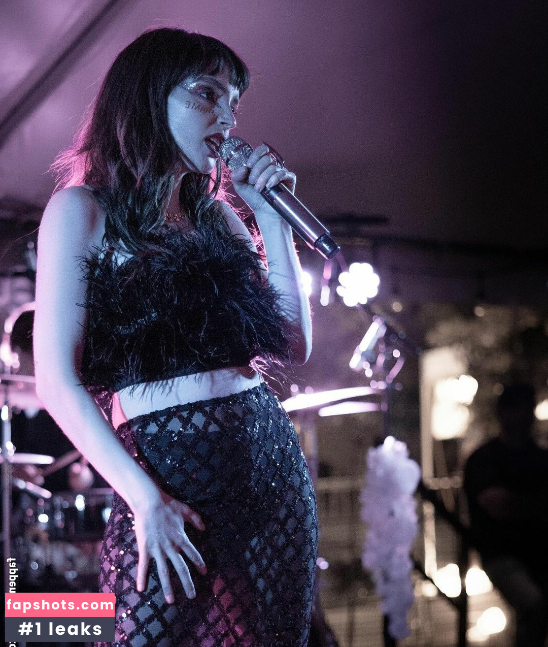 Lauren Mayberry Nude Leaks OnlyFans Photos #236 - LeakJerk