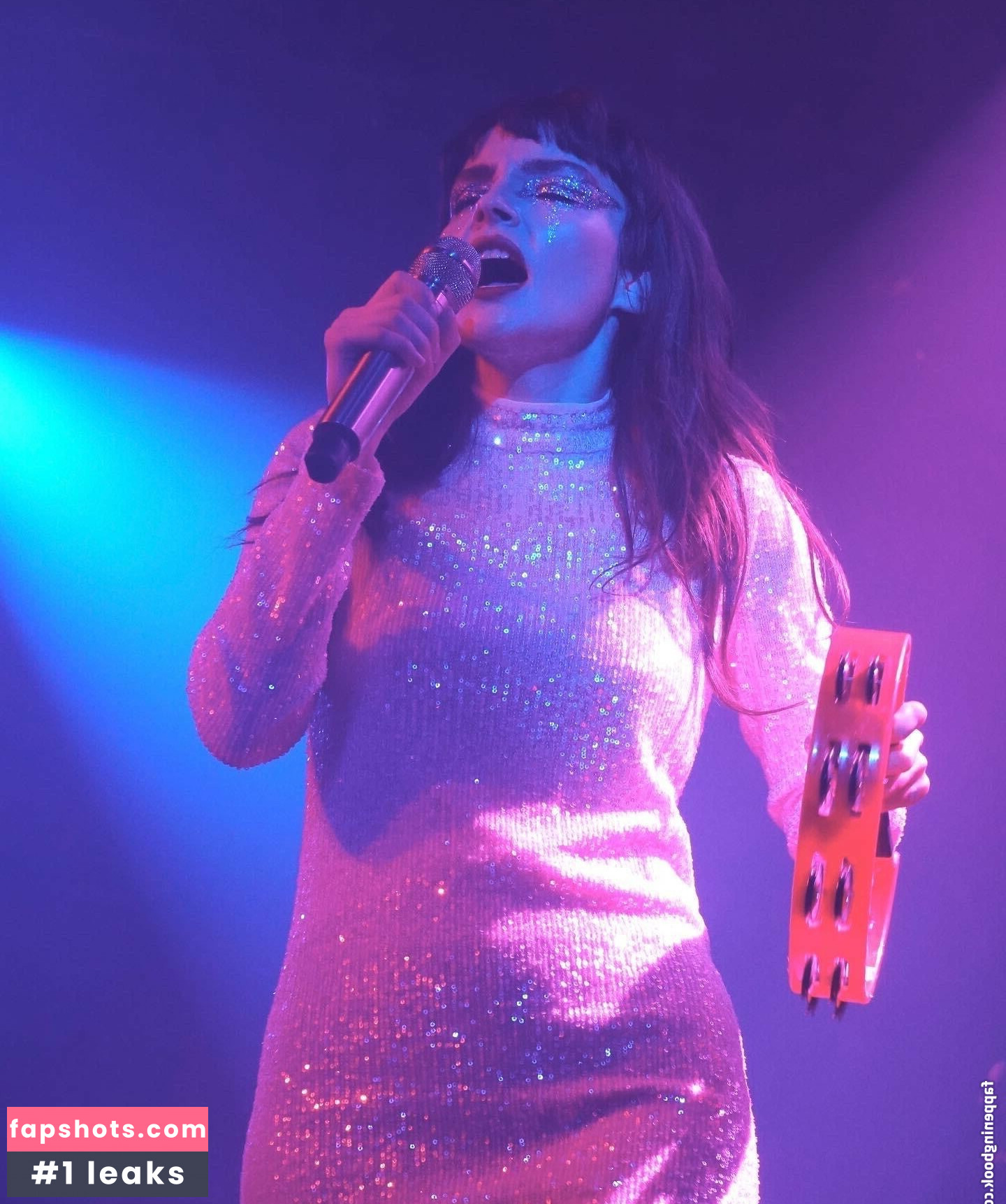 Lauren Mayberry Nude Leaks OnlyFans Photos #255 - LeakJerk