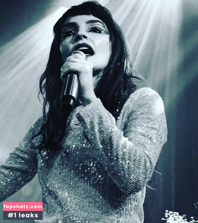 Lauren Mayberry Nude Leaks OnlyFans Photos #267 - LeakJerk