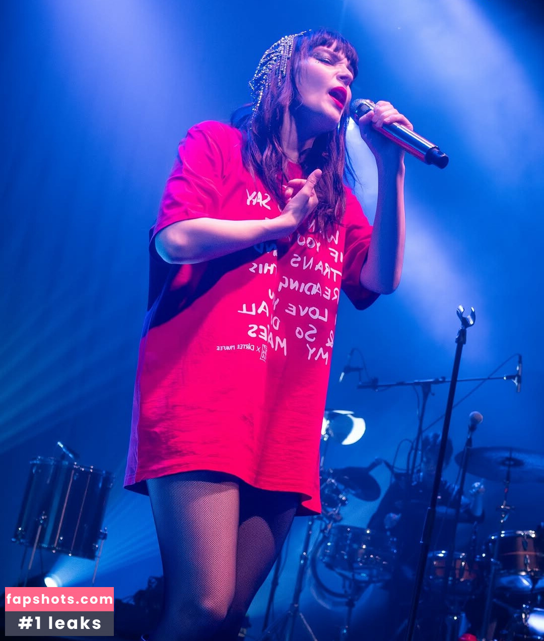 Lauren Mayberry Nude Leaks OnlyFans Photos #28 - LeakJerk