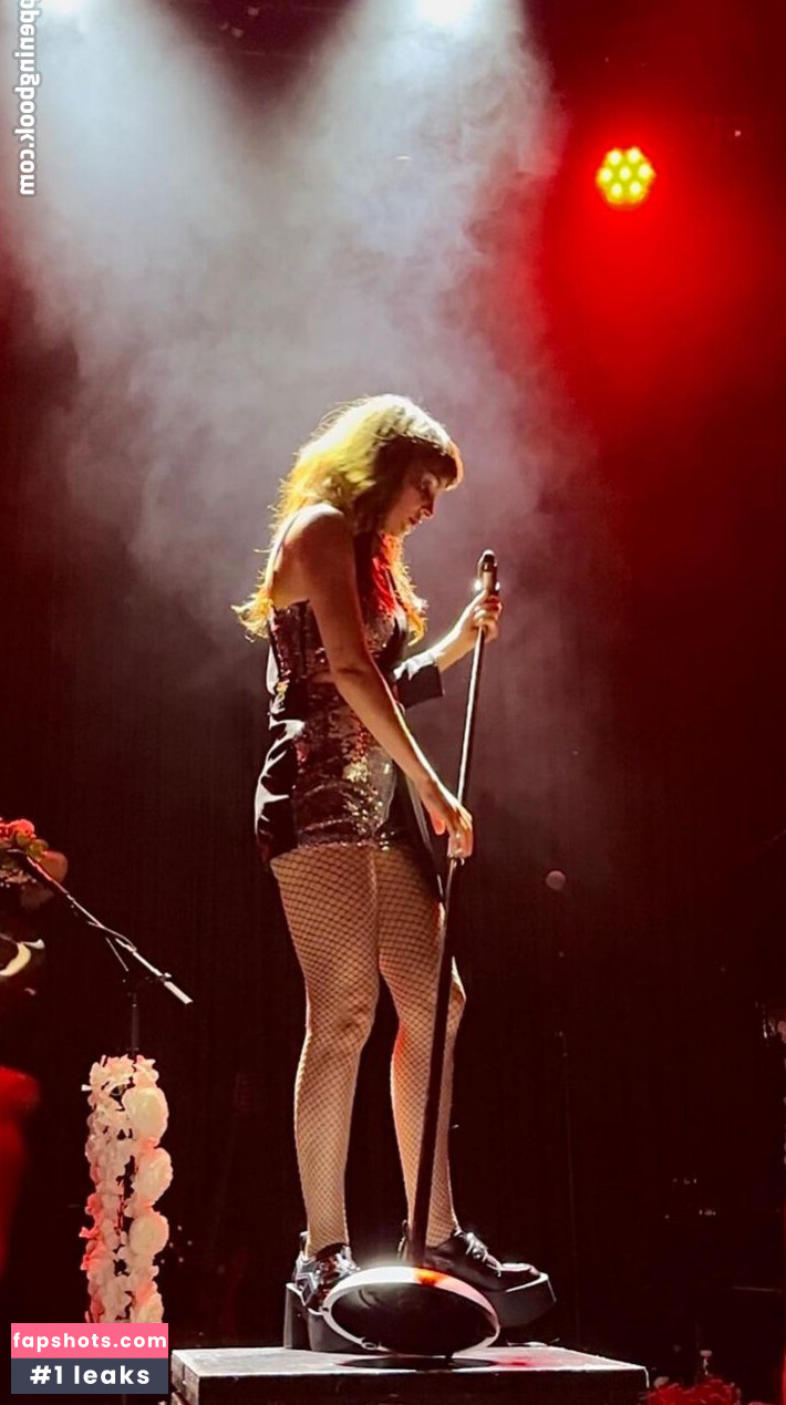 Lauren Mayberry Nude Leaks OnlyFans Photos #298 - LeakJerk