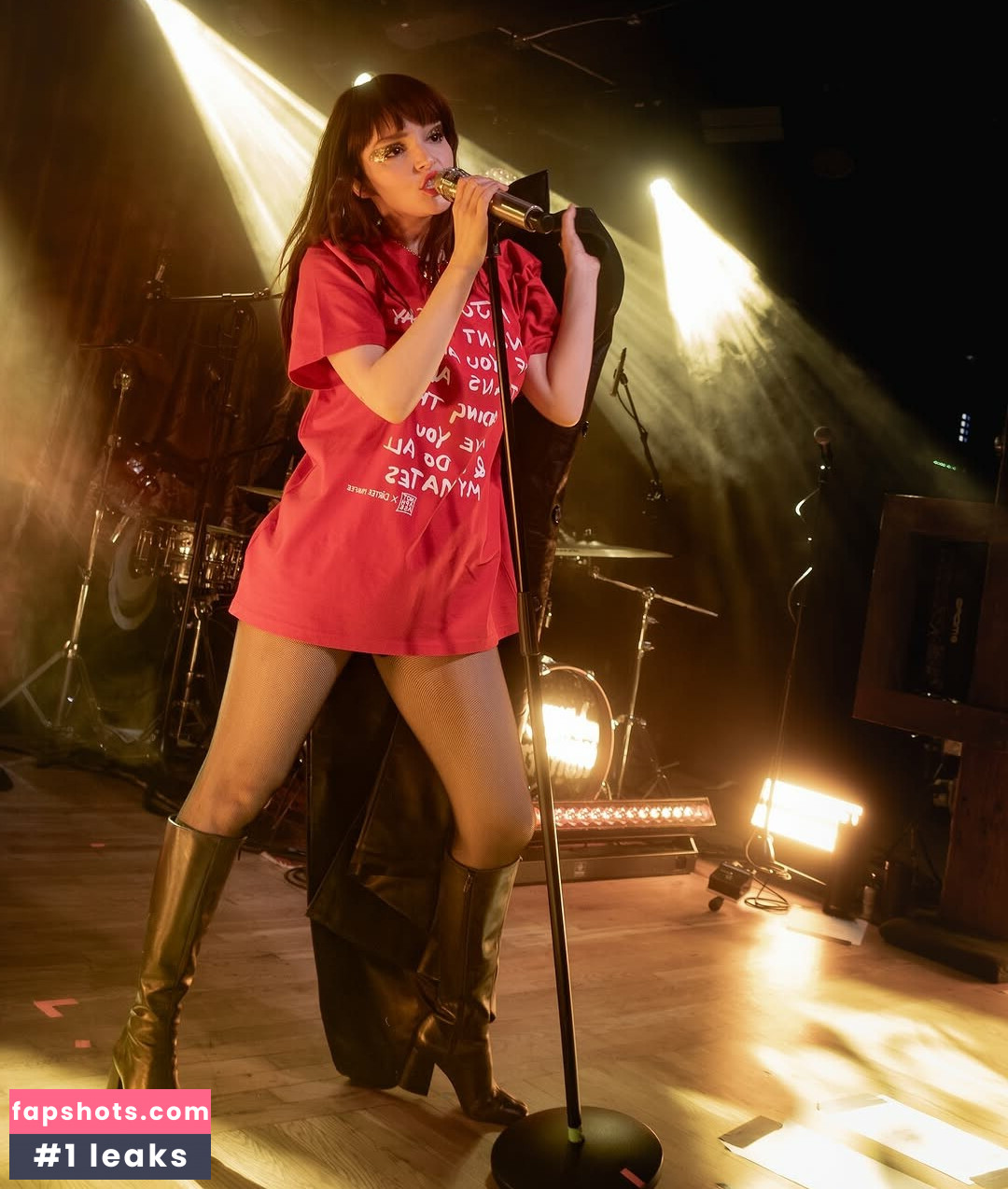 Lauren Mayberry Nude Leaks OnlyFans Photos #4 - LeakJerk