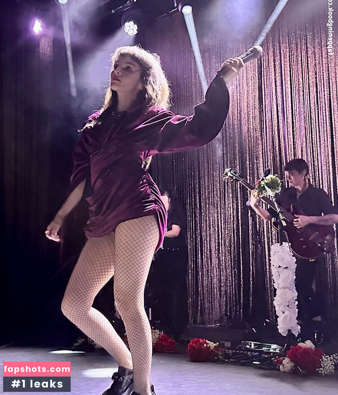 Lauren Mayberry Nude Leaks OnlyFans Photos #307 - LeakJerk