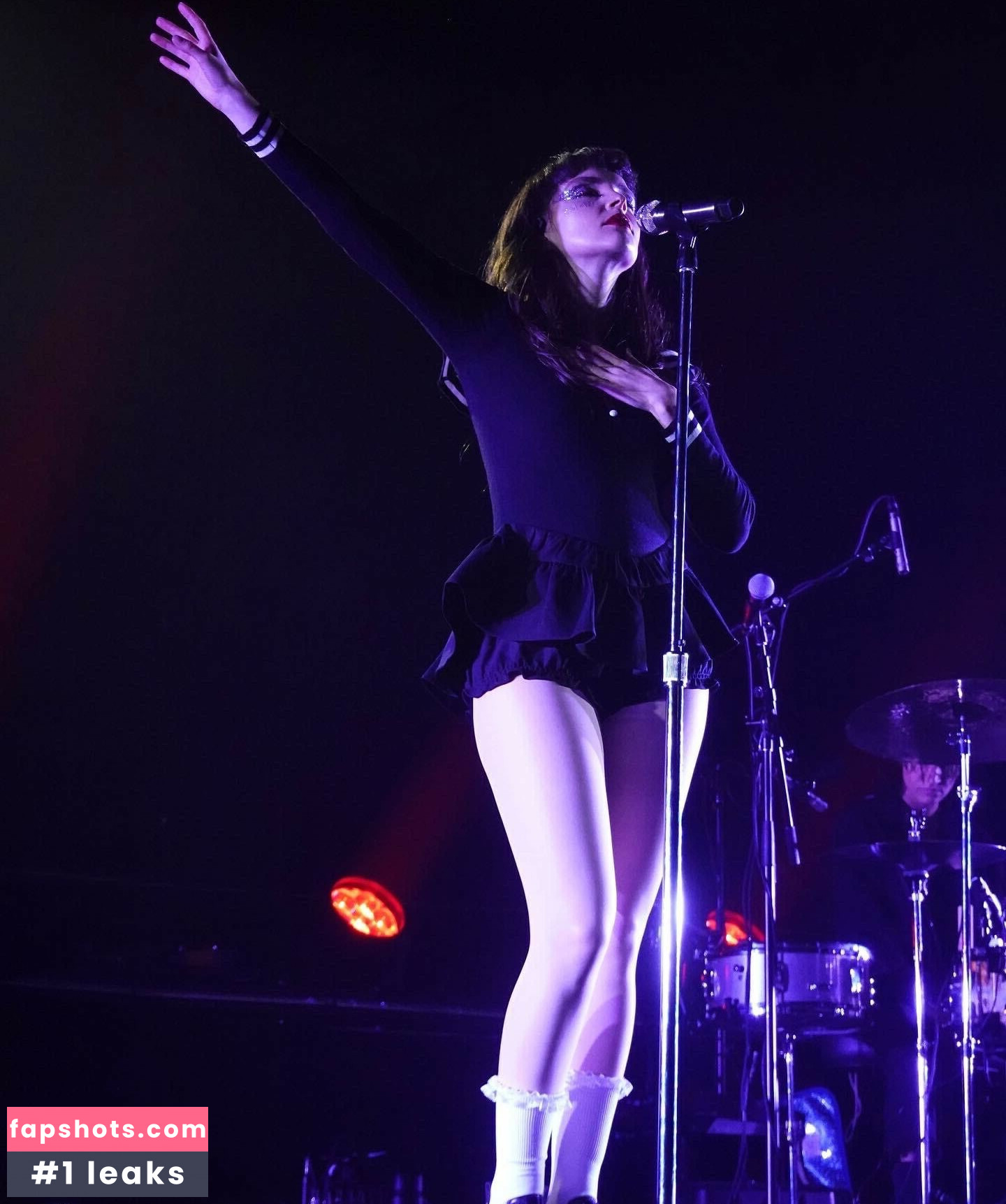 Lauren Mayberry Nude Leaks OnlyFans Photos #308 - LeakJerk
