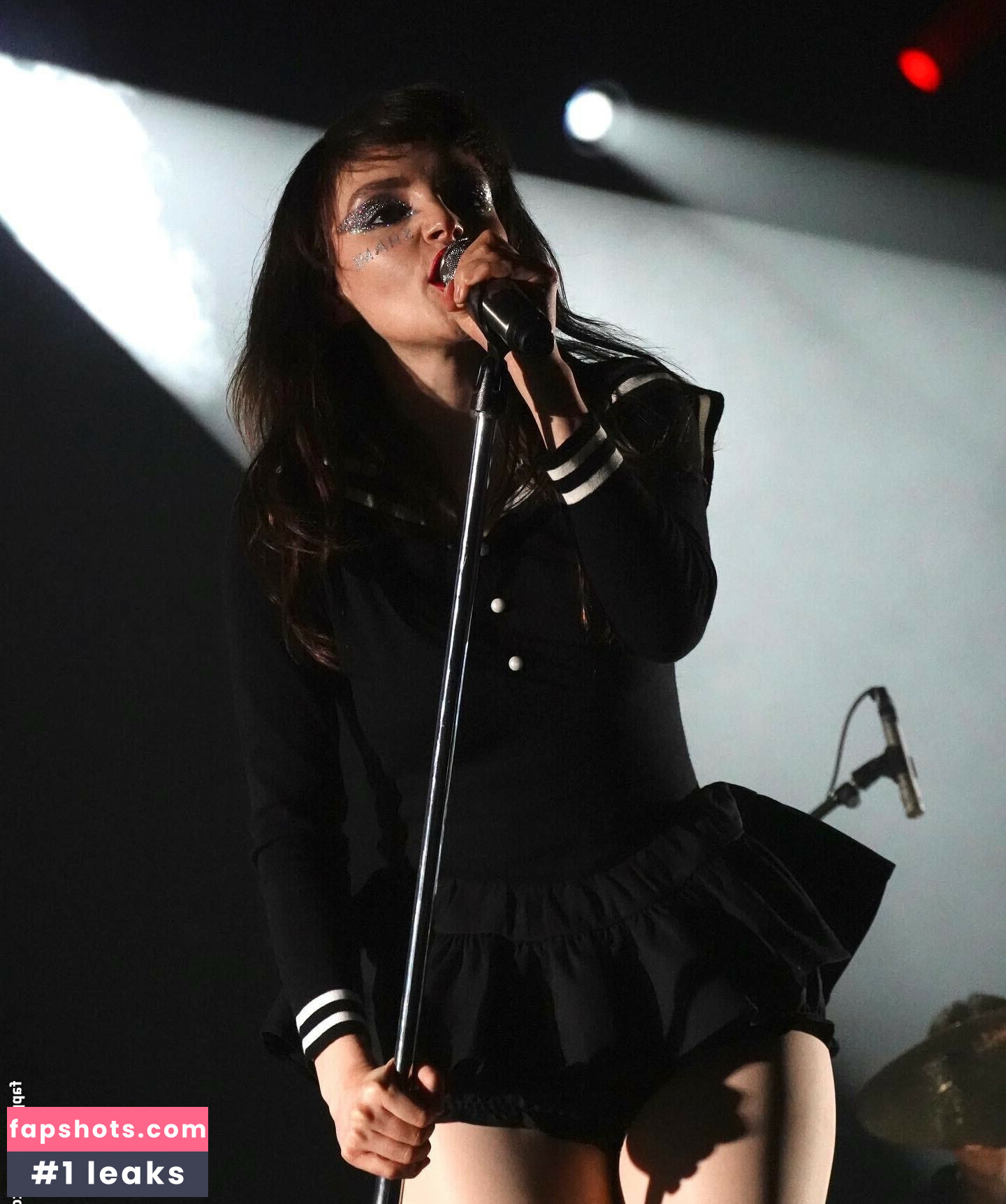 Lauren Mayberry Nude Leaks OnlyFans Photos #309 - LeakJerk